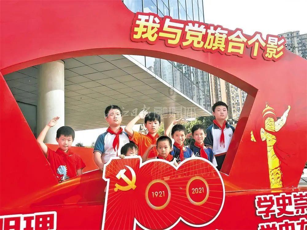 新款极氪001:更运动,更智能,重塑纯电驾驶体验